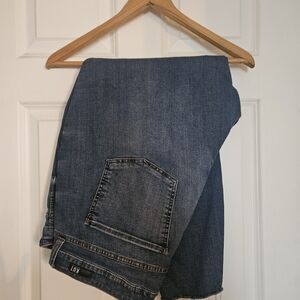 Kut from the Kloth High Rise Donna Skinny Ankle Jeans